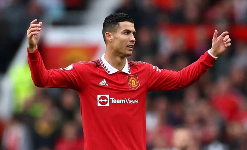 Cristiano Ronaldo​ និយាយថាគាត់មានអារម្មណ៍ថា "ត្រូវបានបោះបង់ចោល" ដោយក្លឹប​